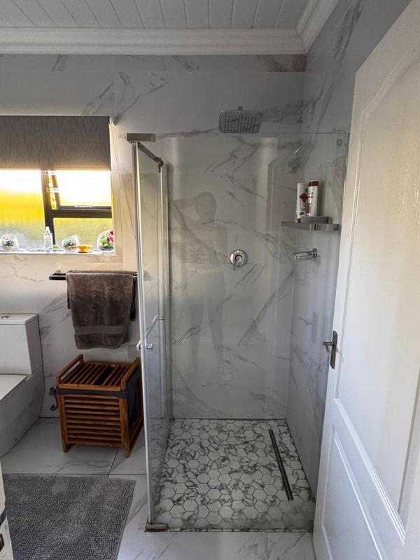 4 Bedroom Property for Sale in Monte Christo Western Cape